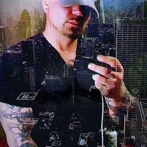 Meet your Posher, Cass